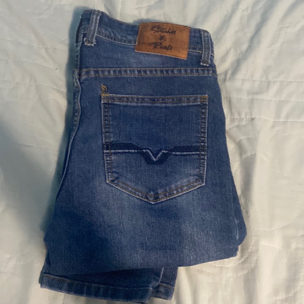 Stitches & rivets denim’s jeans